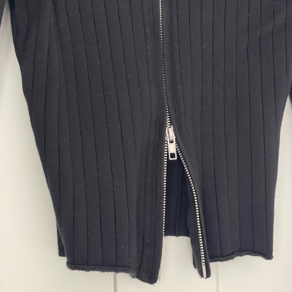 Abercrombie zip up sweater - Picture 3 of 3